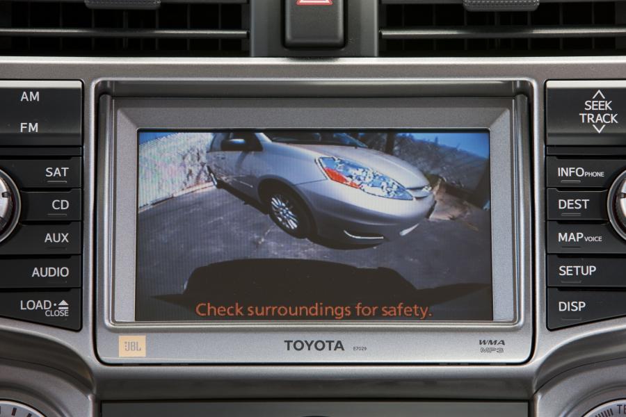  Toyota 4Runner Trail 2010 года  (фото 6 из 66)